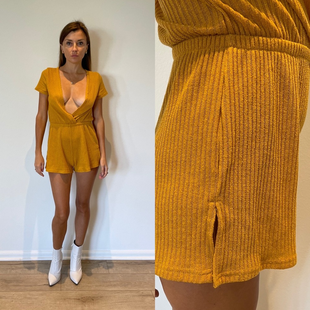 Vintage Low Cut Yellow Ribbed Festival Romper Size Small